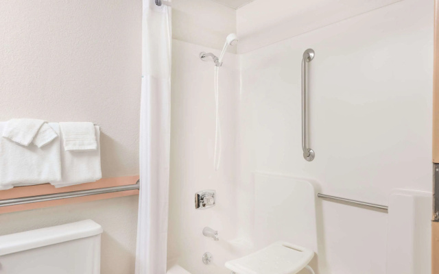 Days Inn by Wyndham Kirksville