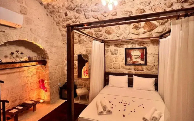 Şahmeran Otel Cafe Restoran