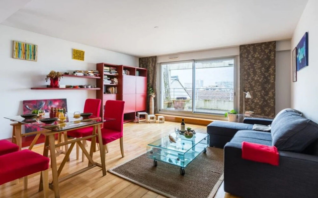 Warm Apartment With Parking and Terrace