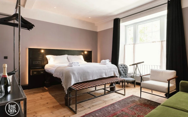 Stay Lagom Lodge