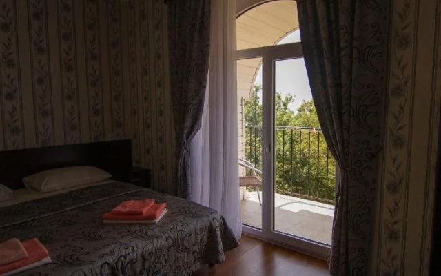 More Hotel