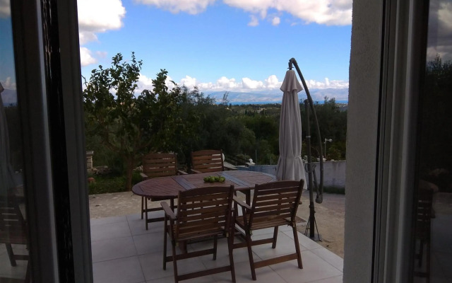 Corfu Luxury Apartment. Tranquility, Amazing View