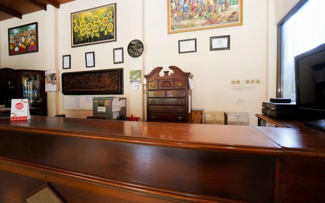 Hotel Ratna by OYO Rooms
