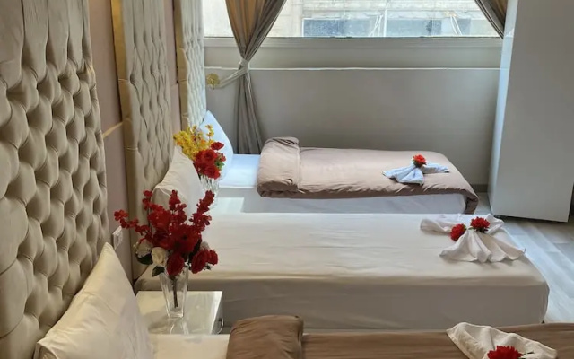 La Vida Hotel