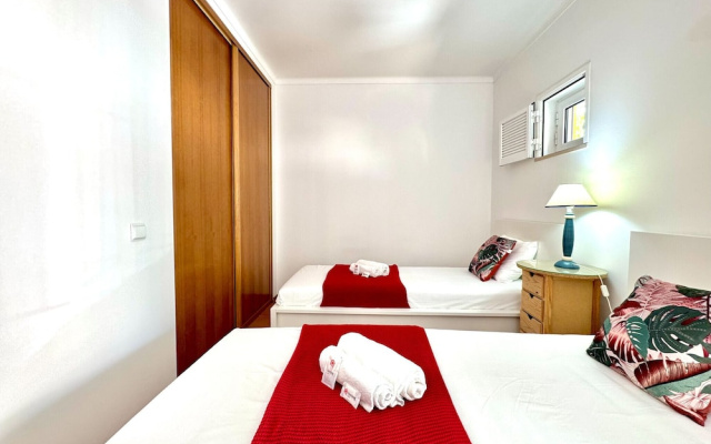 Monte Gordo Vila Verde by Homing