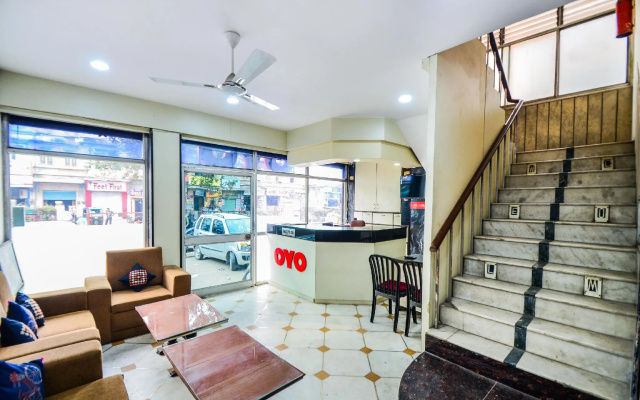 Collection O 23086 Hotel Mayur