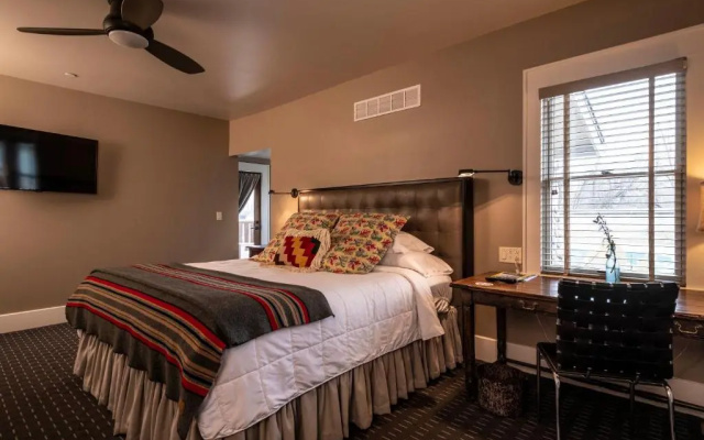 Hotel Broad Ripple