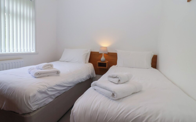 Harcombe House Accessible Pet Free Bungalow Sleeps 6