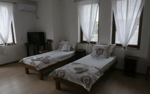 Remarkable 2-bed Apartment in Aleksandrovo