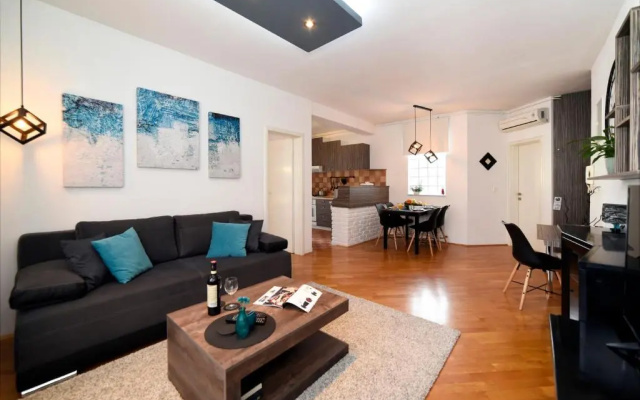 Corner Apartment