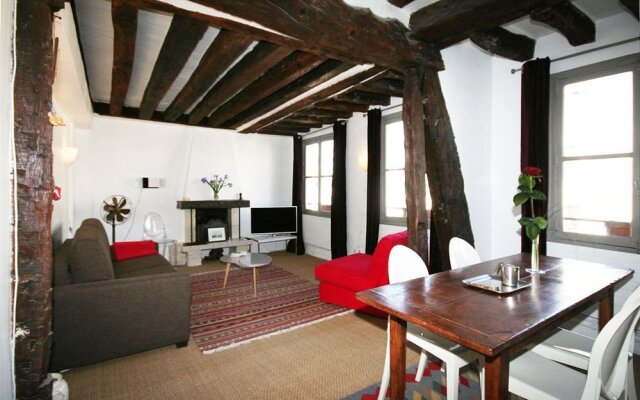 Апартаменты My Apartment in Paris Louvre Париж комната для гостей