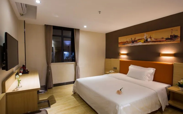 IU Hotel Luoyang Wangcheng Avenue Branch