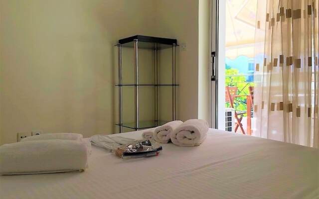 Отель Comfy 3rd Floor Flat and Pspace комната для гостей