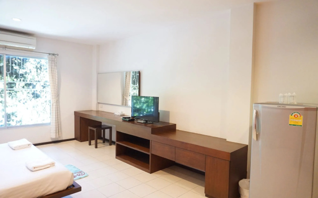 Le Ranong Bistro Hotel