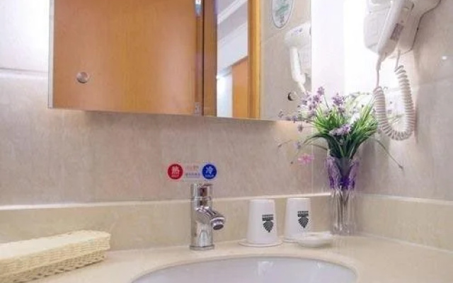 GreenTree Alliance Shenzhen Dapeng New District Yingbin Road Hotel