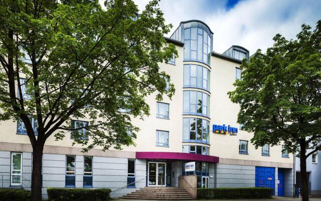 Отель Park Inn by Radisson Munich Frankfurter Ring вид на фасад