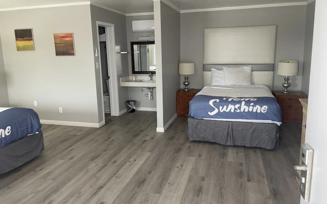 Sunglow Motel