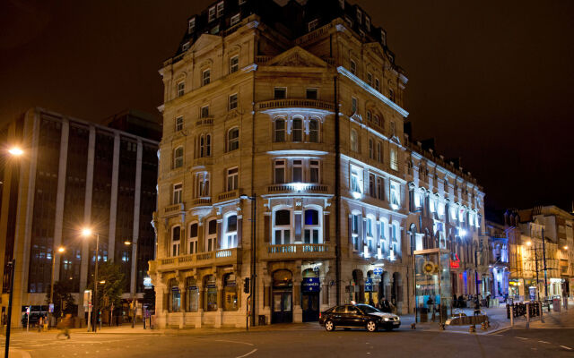 The Royal Hotel Cardiff In Cardiff United Kingdom From 100 - 