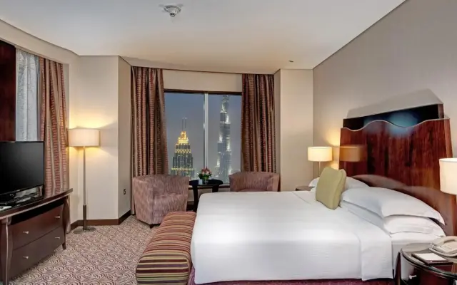 Отель Rose Rayhaan by Rotana