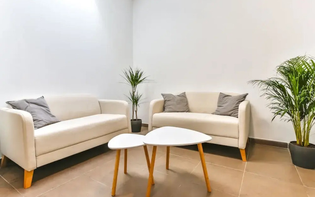 Laramond Barcelona Rooms
