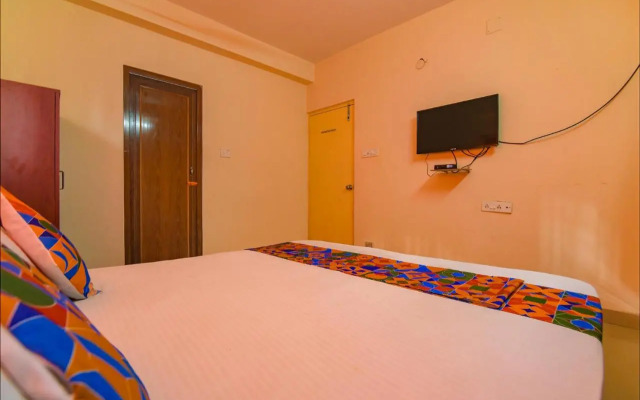 FabHotel Lake Place