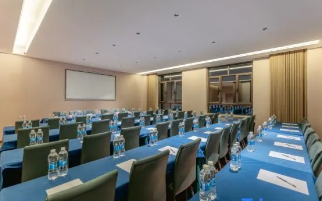 Meili Hao Hotel (Dushanzi District Duku Highway)
