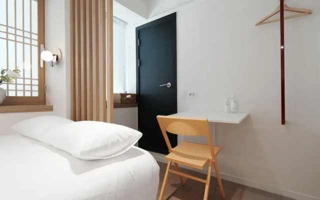 The Road Minihotel