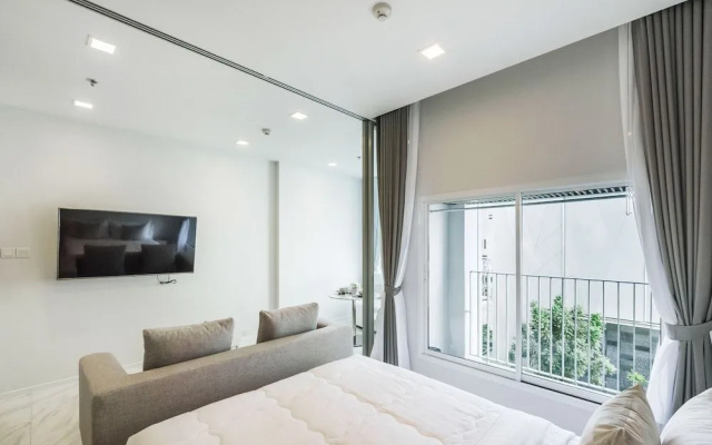 Hyde Sukhumvit 11 By Favstay