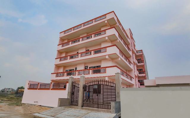 OYO 76271 R P Residency