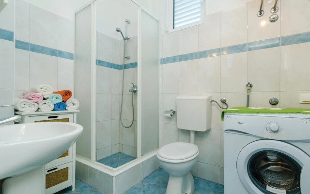 Awesome Home in Orasac With Wifi and 2 Bedrooms