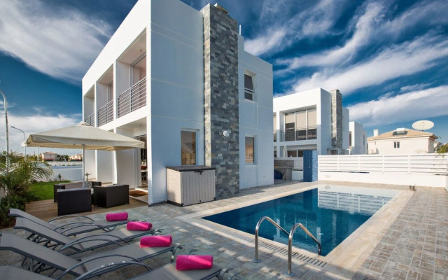 Cyprus Villa Pearl 14 Gold