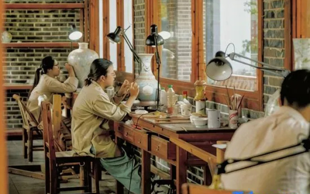 TaoliYijia Porcelain Culture Hotel