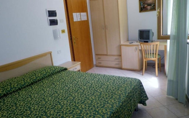 Touring Hotel