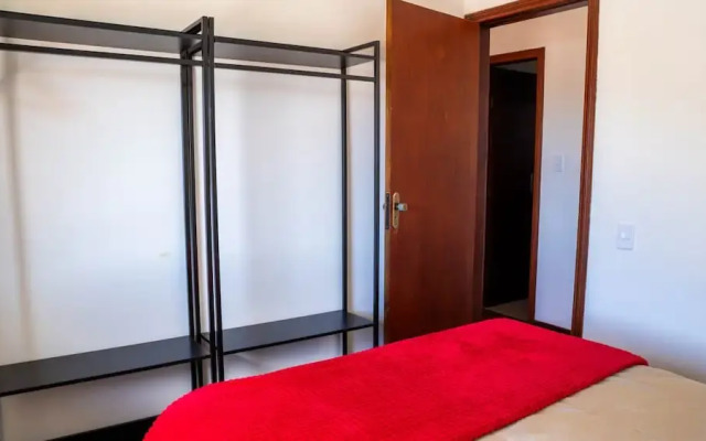 Casa com Lareira Wi-fi e Varanda com Vista