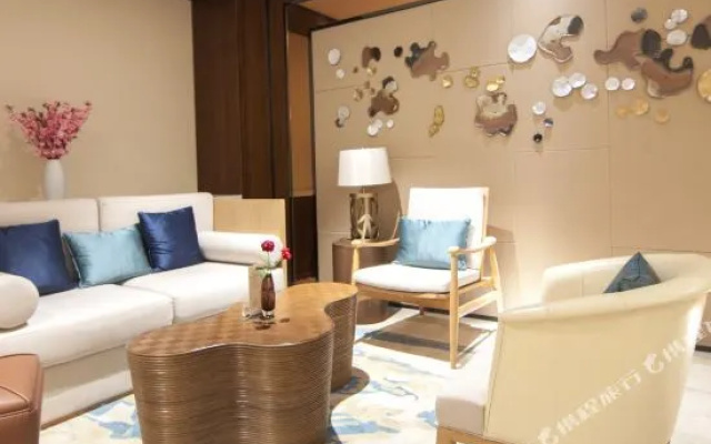 Swan Lake Resort Hot Spring Jiangba