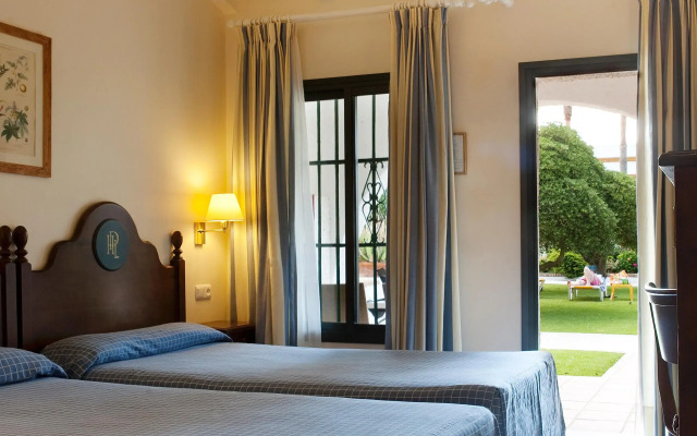 Playa De La Luz Hotel