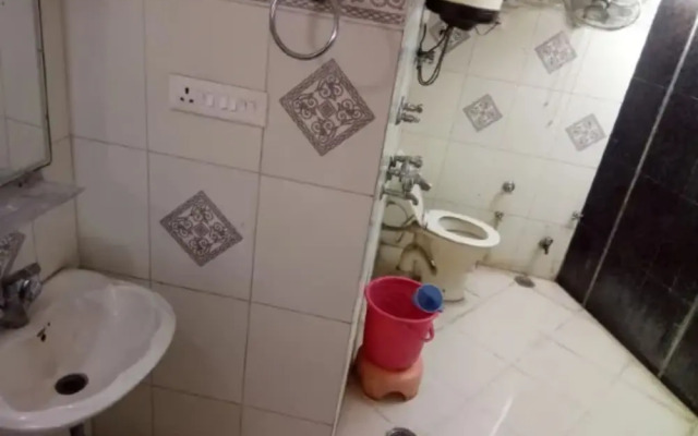 Goroomgo The Central Guest House Kanpur