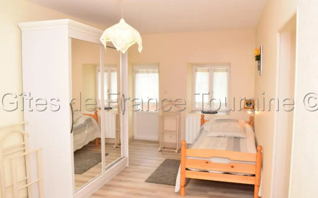 Gîte La Tour-Saint-Gelin, 3 pièces, 5 personnes - FR-1-381-434