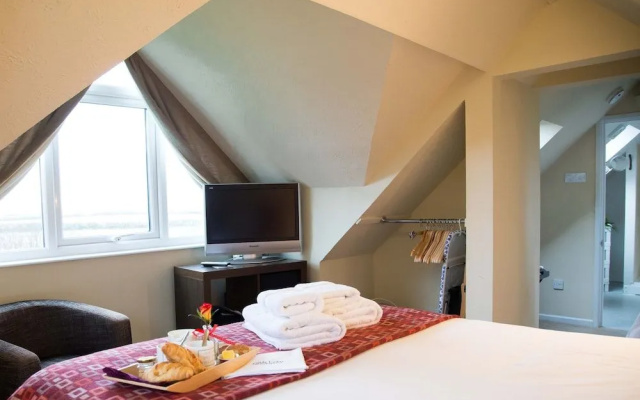 Fields Lodge Bed & Breakfast