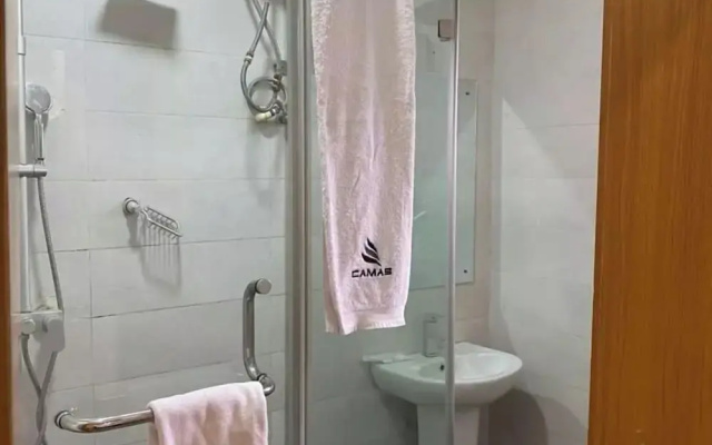Camas Hotels