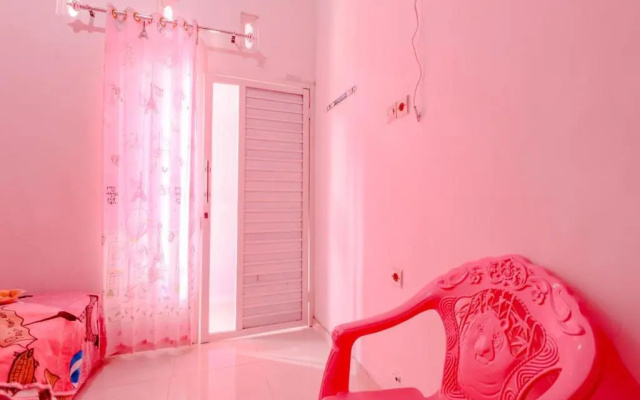 Pinky Guest House Kota Batu