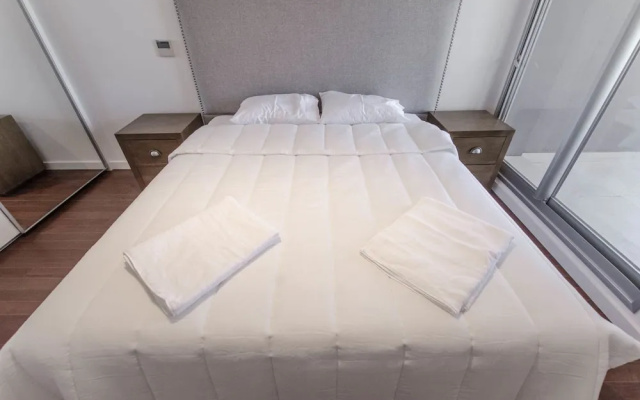 Private 5 Star 1 Bedroom Apartment on SkyTower