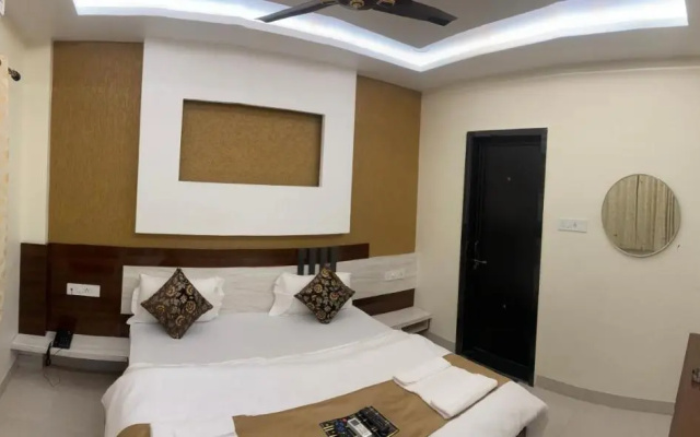 Hotel Golden Bliss