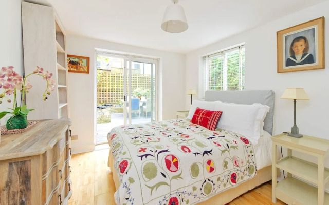 Lovely 2 bed Flat With Garden in Queen s Park