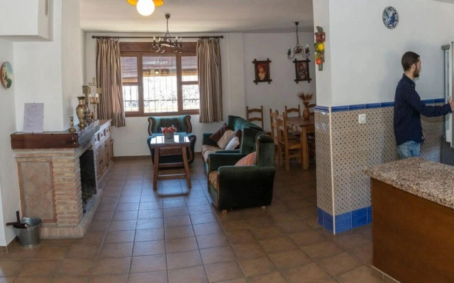 Hostal y Apartamento Rural Los Naranjos