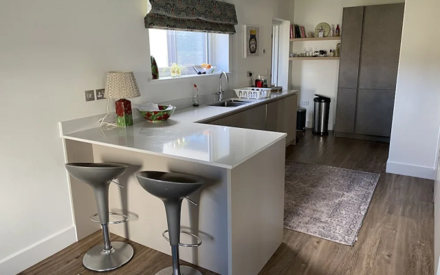Impeccable 3-bed House - Topsham, Exeter
