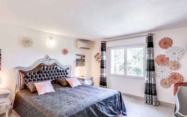 Holiday Home Villa Les Toscanes