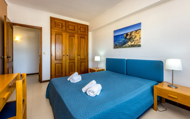 Apartamentos Turísticos Janelas do Mar
