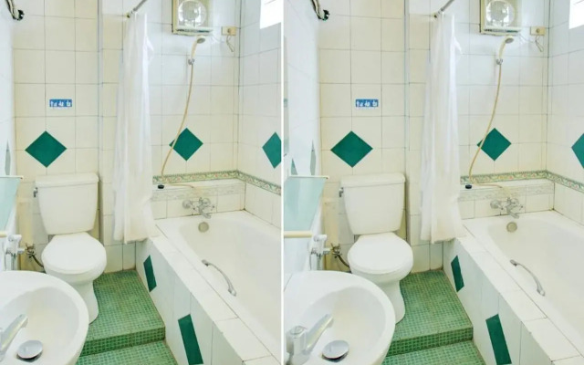 Townhouse Oak Palembang Near Jembatan Ampera Formerly Azzura Hotel