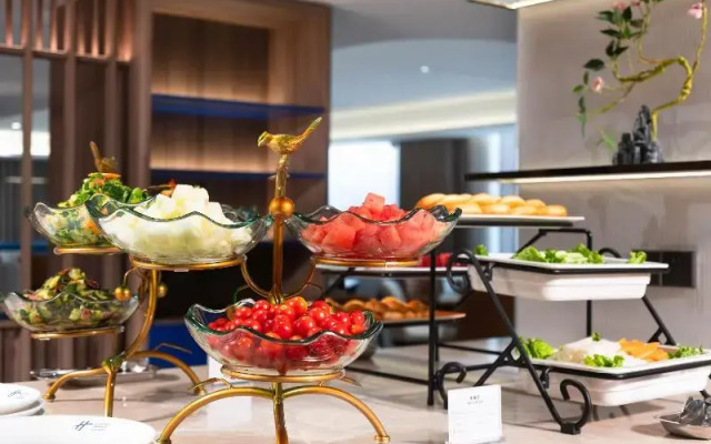 Holiday Inn Express Lvliang Xing County